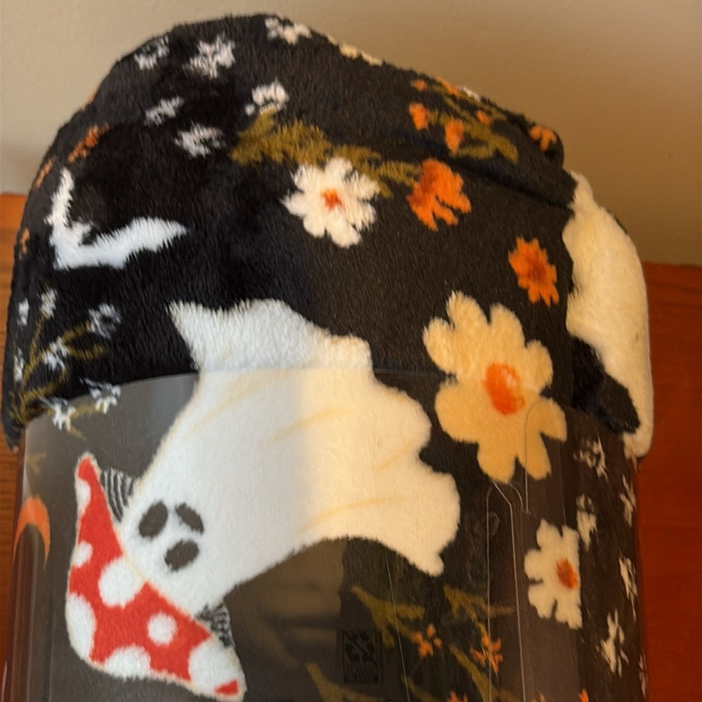 Halloween Ghost Oversized Plush Throw - Picture 6 of 10